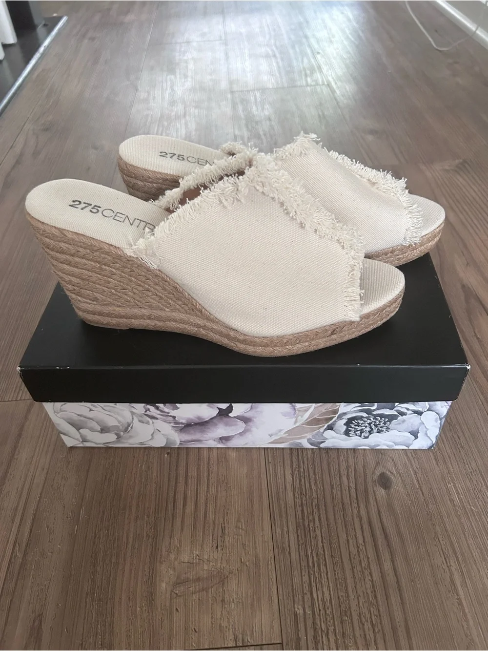 275 CENTRAL MILA WEDGE ESPADRILLE beige CRUDO. Size 39